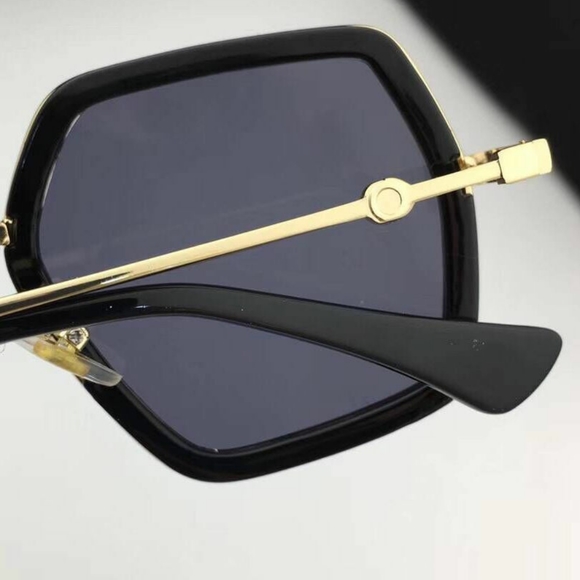 Kids stylish sunglasses - Picture 3 of 3